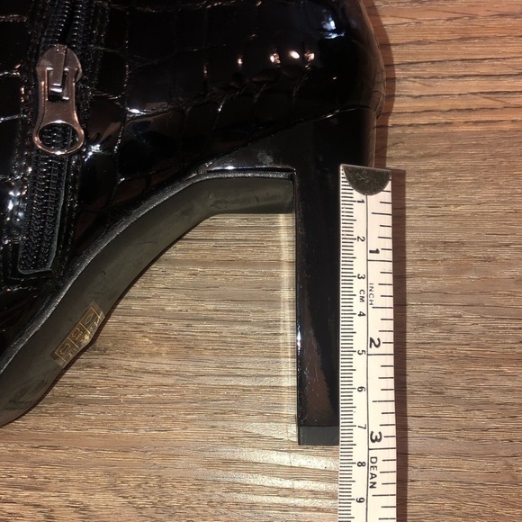 L’INTERVALLE Black Patent Leather Croc Print Square Toe Heel Boots Sz 40 - Picture 8 of 9